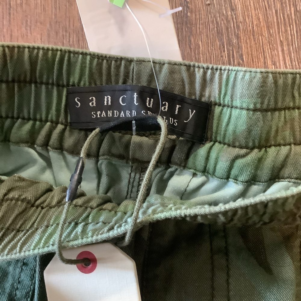 Sanctuary Trail Blazer shorts Camo - Picture 2 of 4